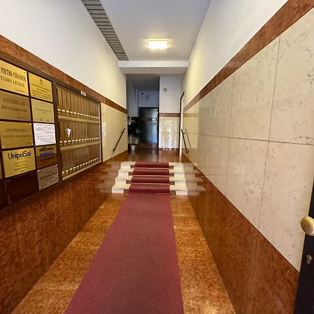 Nicholas B&B City Center- Apartment Bologna Ngoại thất bức ảnh