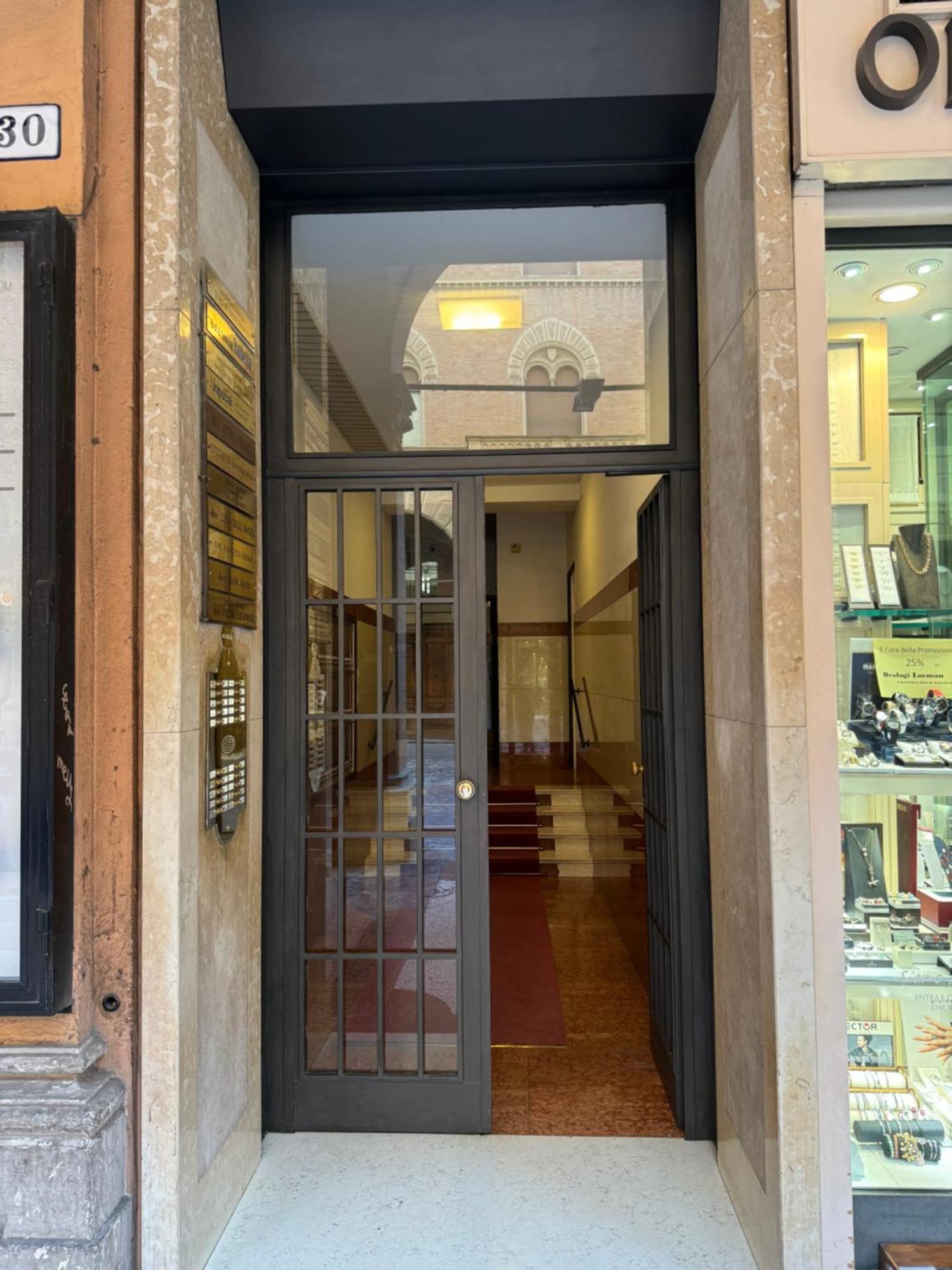 Nicholas B&B City Center- Apartment Bologna Ngoại thất bức ảnh